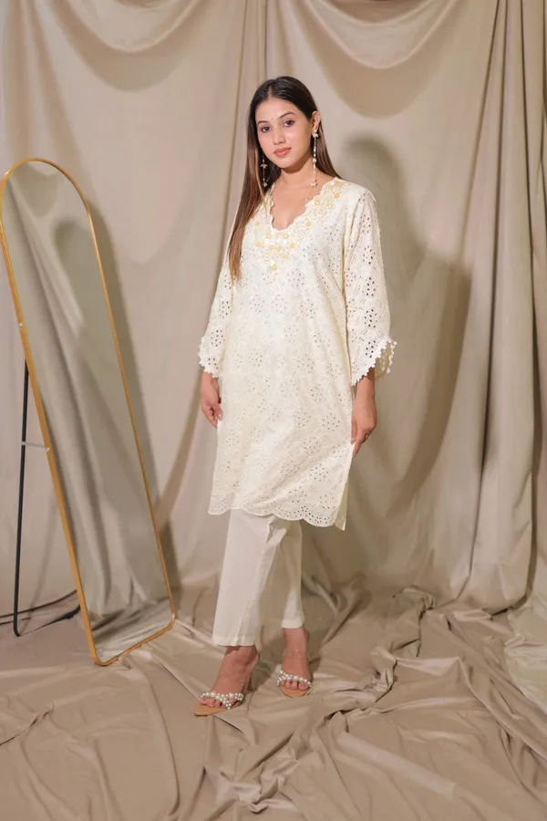 Kamya_Festive_Co_Ord_Set_Cotton_Schiffli